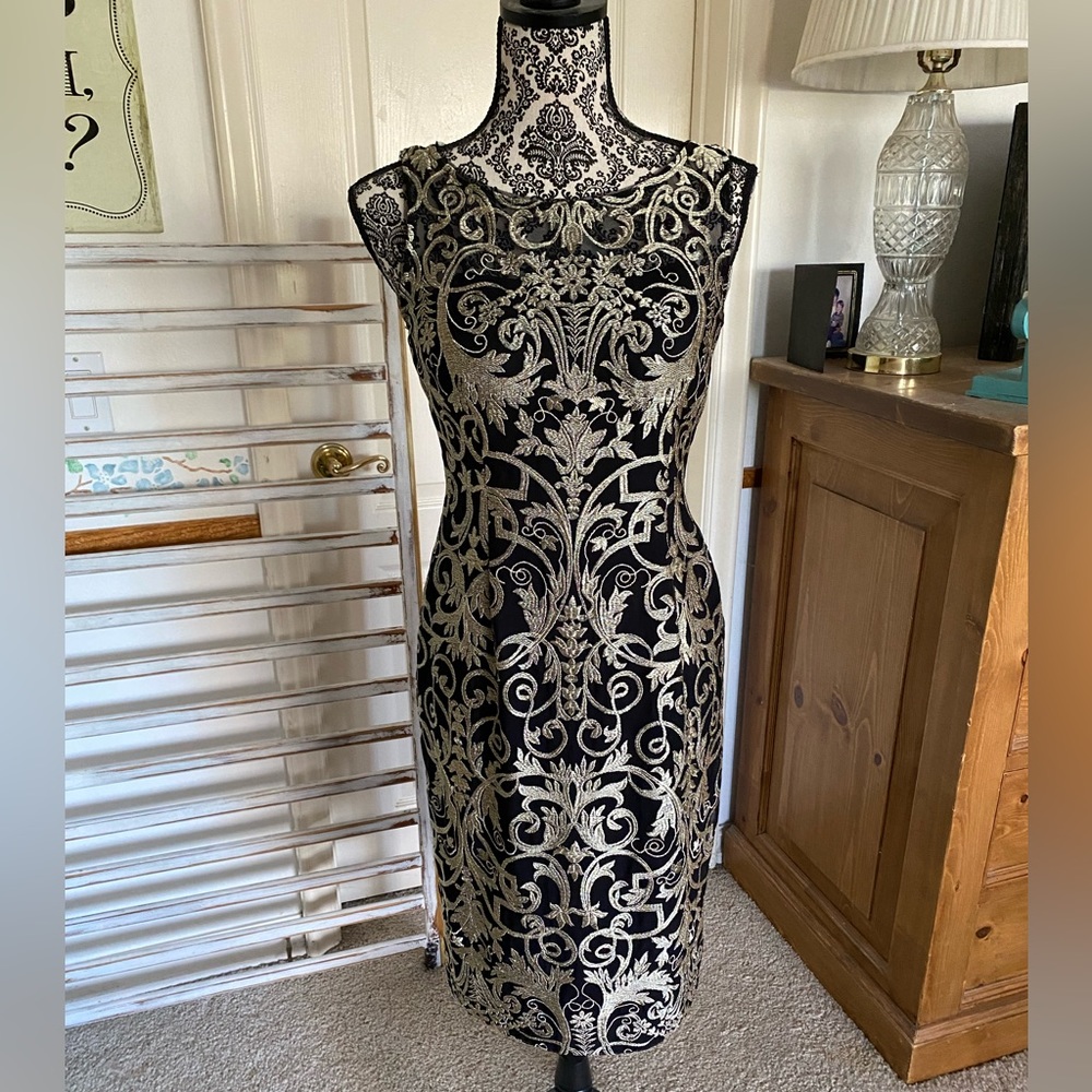 Adrianna Papell Knee Length Sheath Dress
